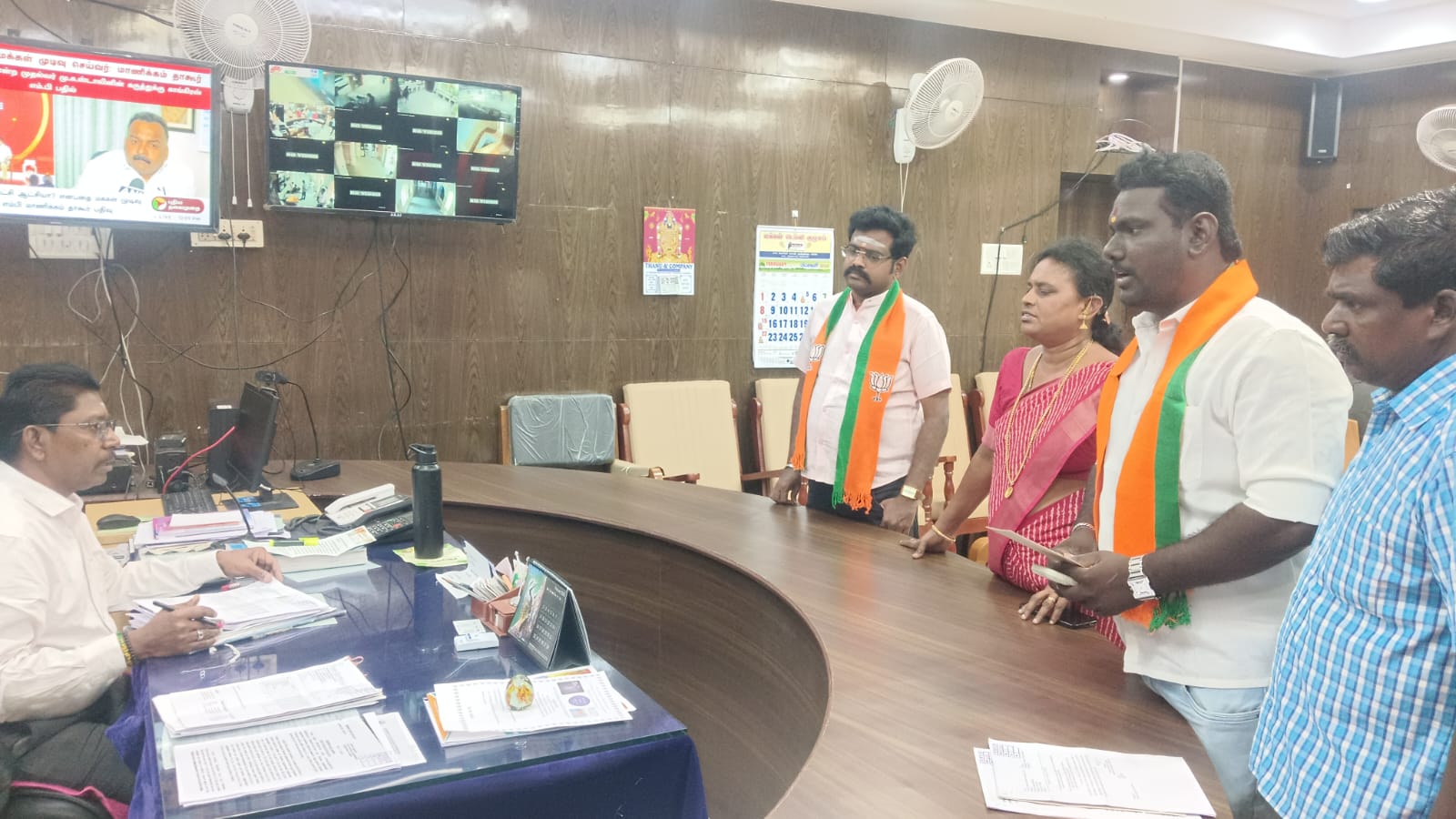 நோயாளிகள் நலனுக்காக தூத்துக்குடி அரசு மருத்துவமனையில் அனைத்து வாசல்களையும் 24 மணி நேரமும் திறக்க வேண்டும் - பாஜக  இளைஞரணி கோரிக்கை.