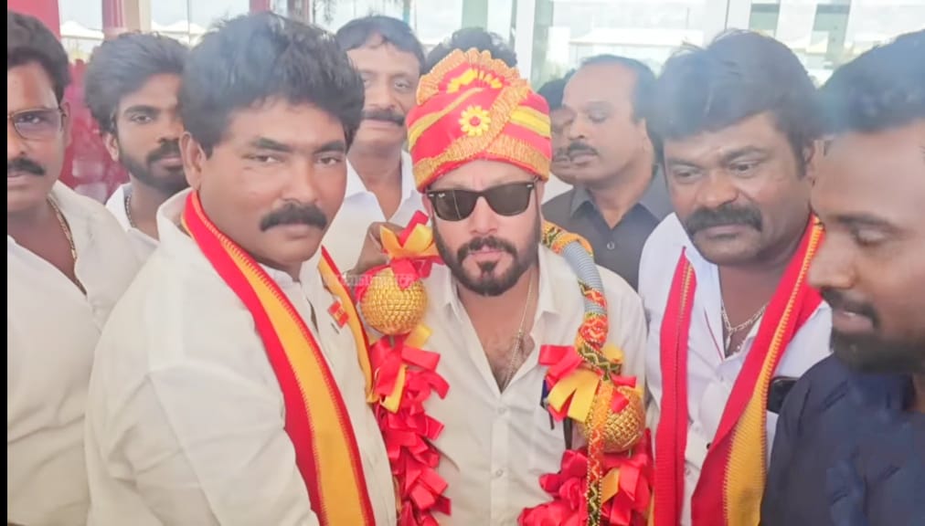 மாவட்ட செயலாளராக முதல் முறையாக தூத்துக்குடி வருகை: அமைச்சர் ஸ்ரீநாத்துக்கு தமிழக வெற்றிக் கழக நிர்வாகிகள் உற்சாக வரவேற்பு  முதலமைச்சர் விஜய் ஆசியுடன் வளர்ச்சிப் பணிகளை மேற்கொள்வேன்: அமைச்சர் ஸ்ரீநாத்