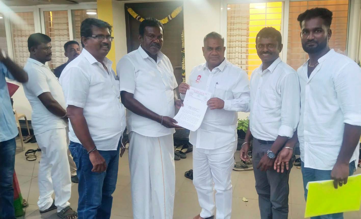 உப்பளங்களை பாதுகாக்க கோரிக்கை: தமிழக அமைச்சர் புஸ்ஸி ஆனந்துடன் தூத்துக்குடி உப்பு உற்பத்தியாளர்கள் சந்திப்பு