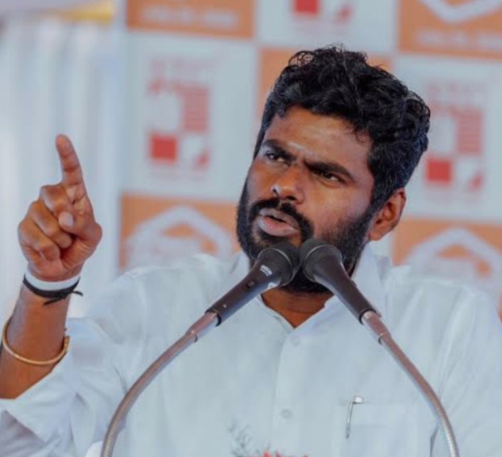 கோவில்களில் மொபைல் போன் தடை விதிமுறையை மறுபரிசீலனை செய்ய வேண்டும்: அண்ணாமலை