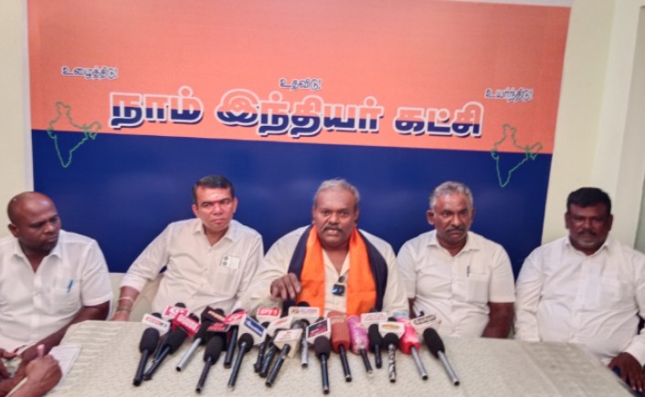 மதுராந்தகம், தாராபுரம் இடைத்தேர்தலில் அதிமுகவுக்கு நாம் இந்தியர் கட்சி ஆதரவு  “திமுகவை அழிக்க வேண்டும் என்ற எண்ணத்தில்தான் தவெக செயல்படுகிறது” – என் பி ராஜா